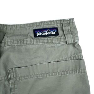 Patagonia Cargo Shorts Men’s 30 Organic Cotton Beige Khaki Hiking Outdoor Casual